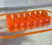 Pesquisadores usam impressão 3D para produzir filés análogos aos de pescado