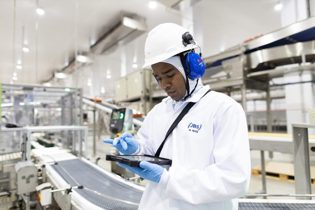 JBS inaugura duas fábricas de alimentos de valor agregado