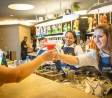 Diageo anuncia 400 vagas para curso gratuito de formação de bartenders